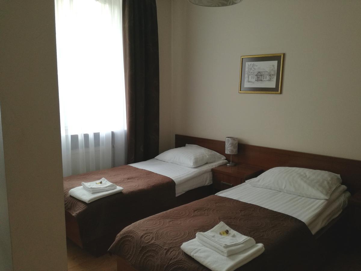 Hotel Srodmiejski Kielce Exterior foto